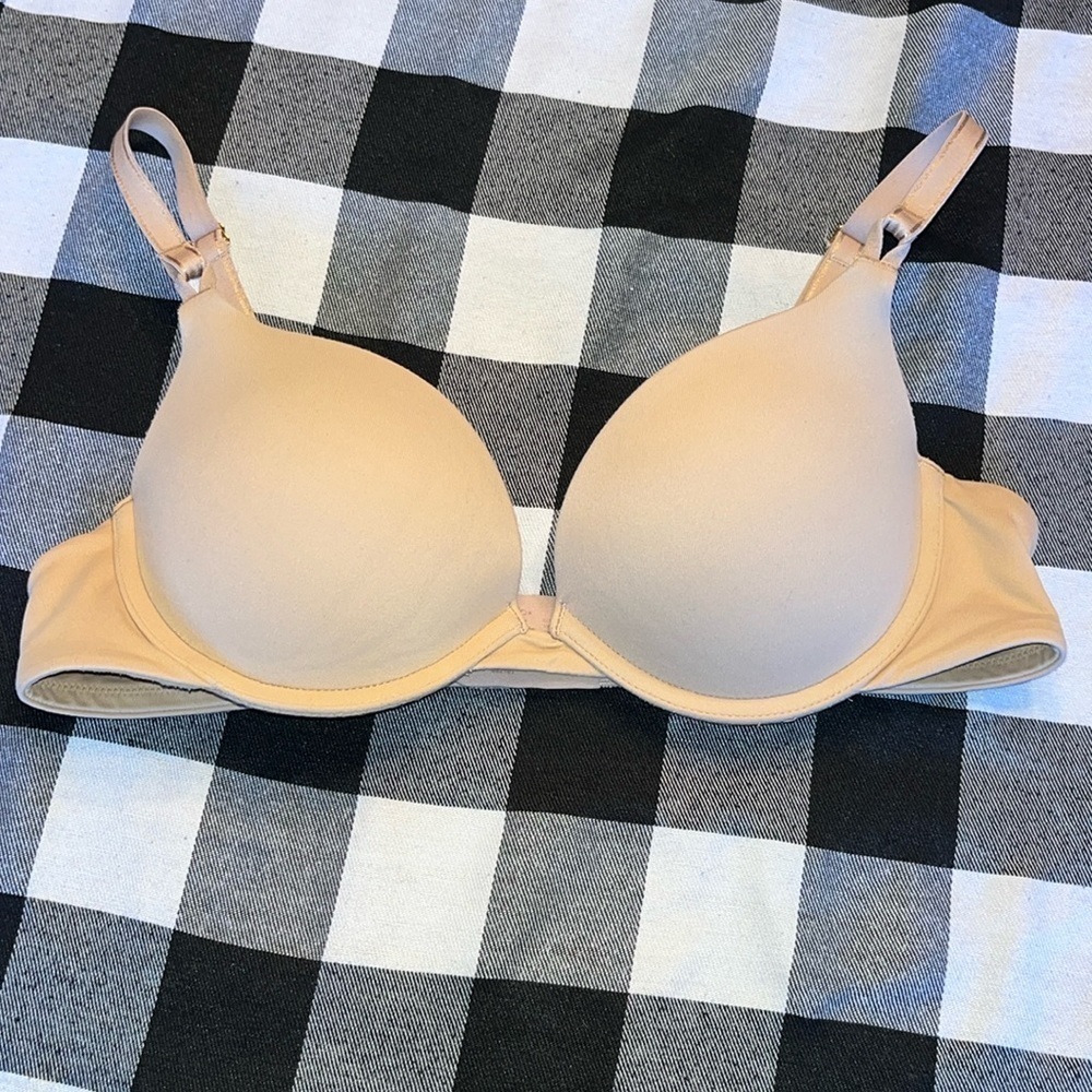 SOMA BRA 34B Embraceable Tailored Push Up bra